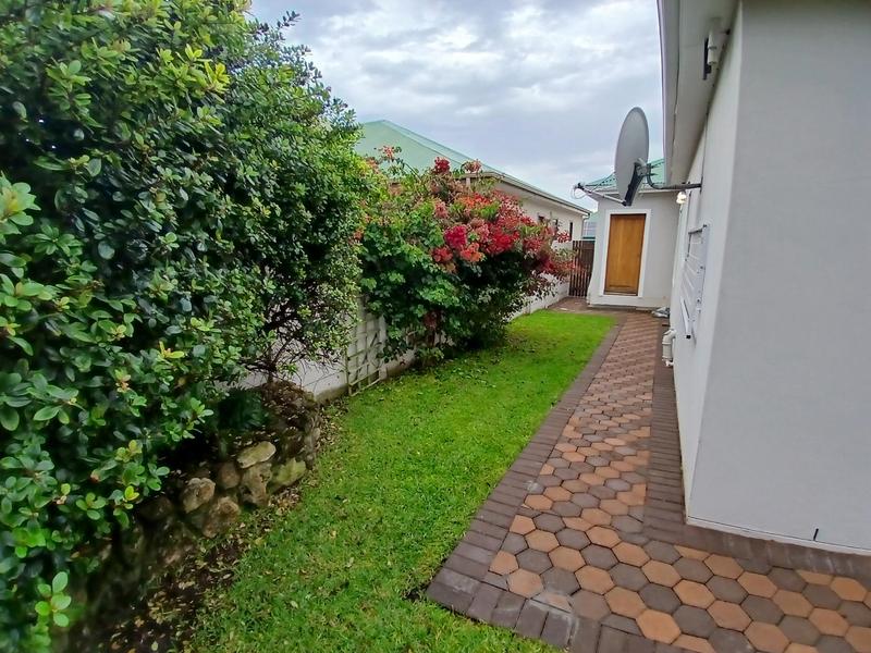 3 Bedroom Property for Sale in Stilbaai Wes Western Cape